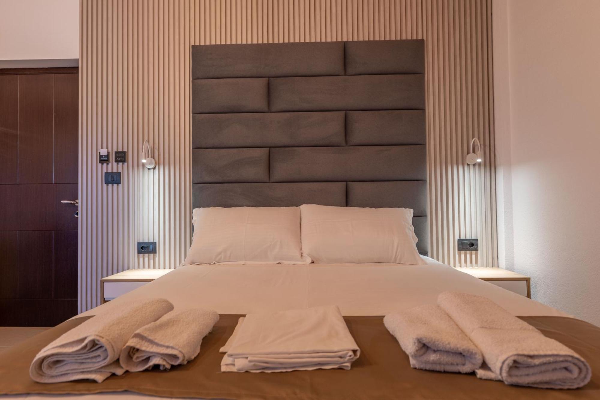 Hotel Shpetimi 3*