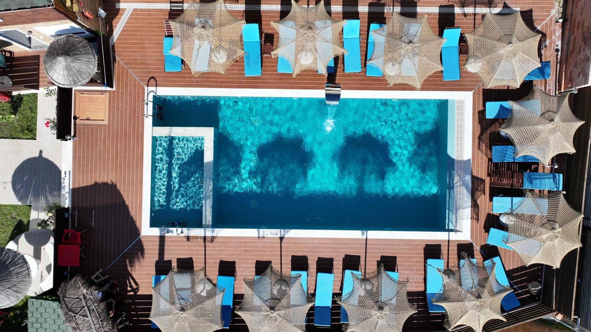Shpetimi Hotel 3*