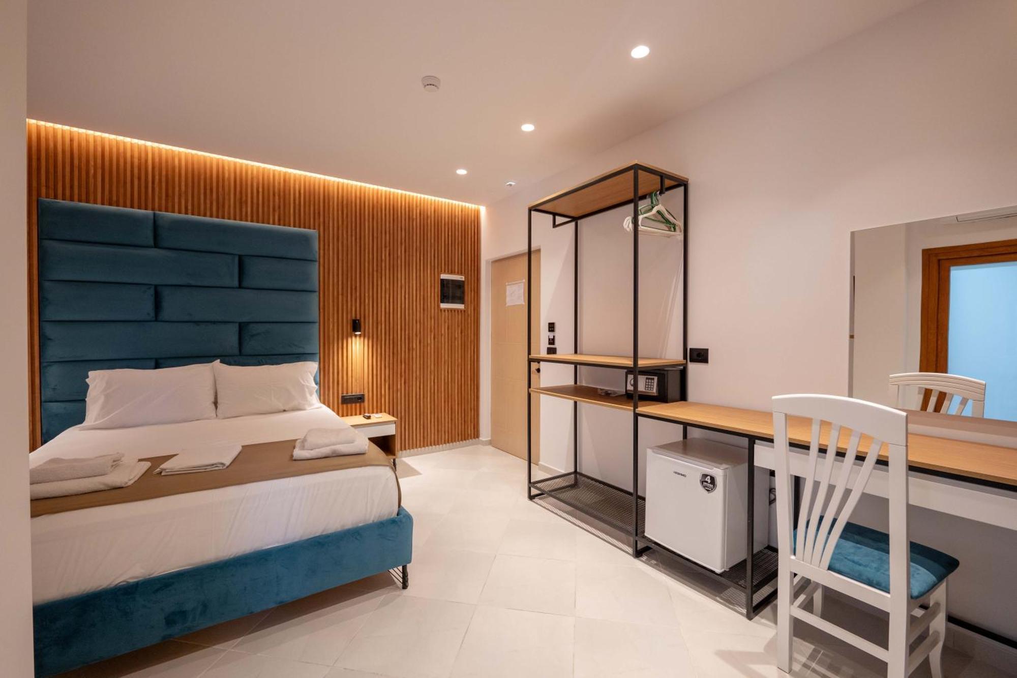 Hotel Shpetimi 3*